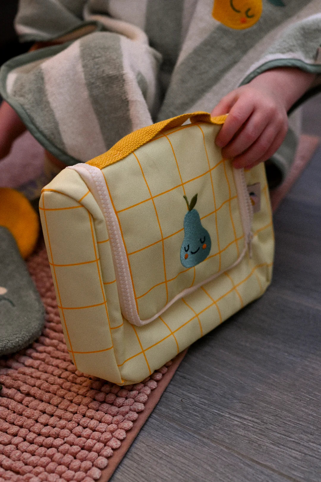 Trousse de toilette - Pedro la poire