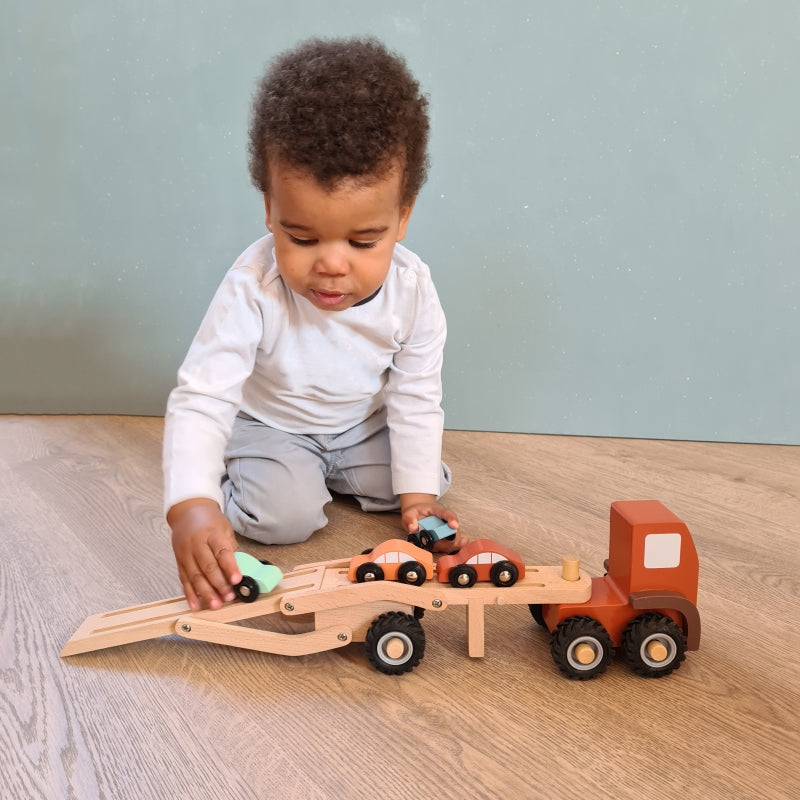 CAMION DE TRANSPORT POUR VOITURES EN BOIS