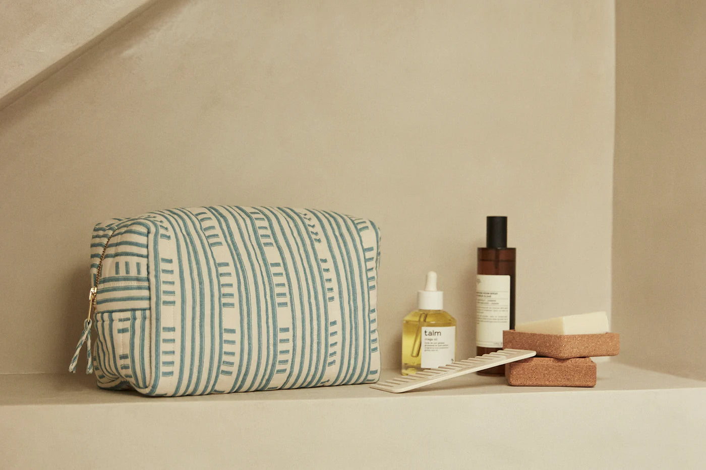 TROUSSE DE TOILETTE - HYDRA