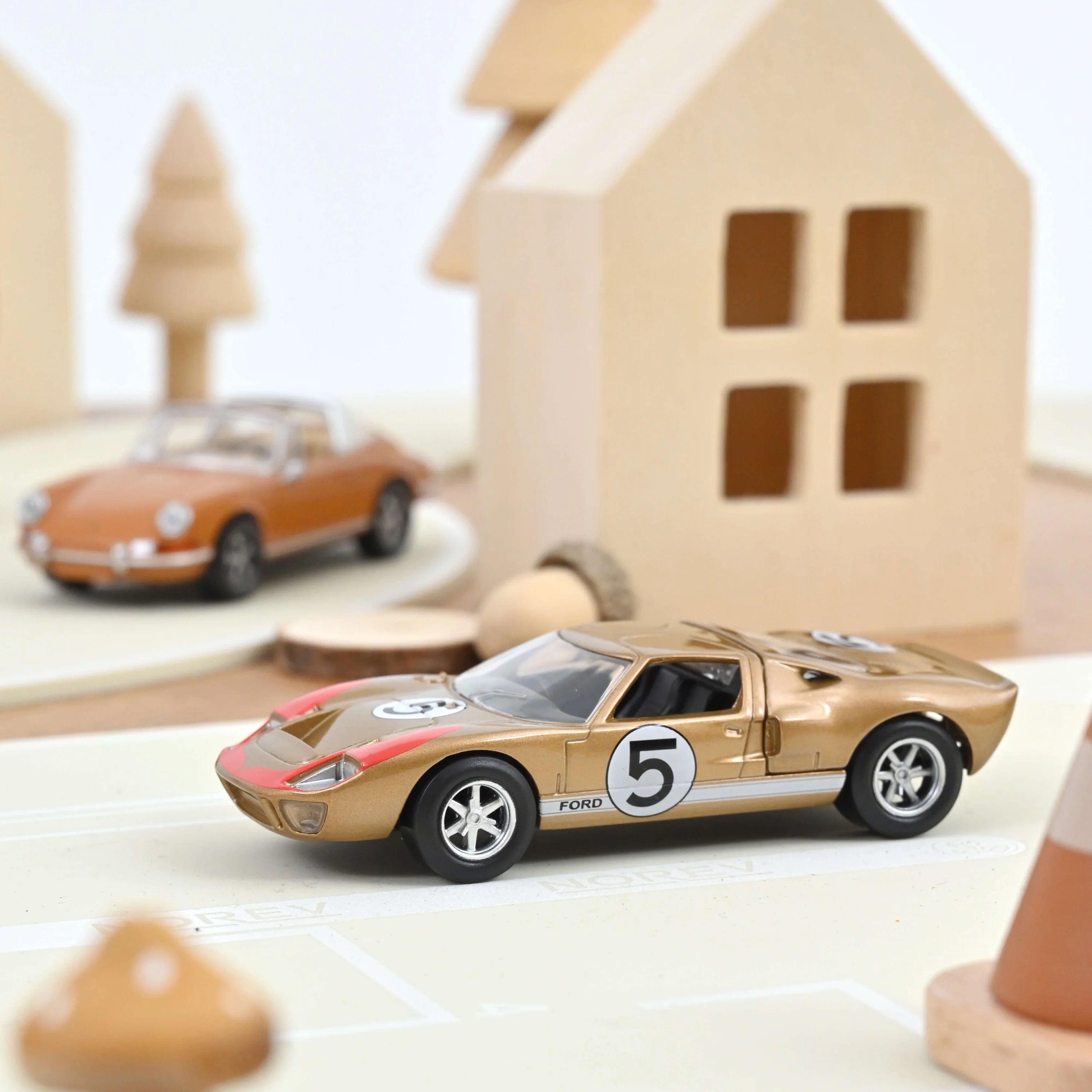 Ford GT40 1966 n°5 Jet-car 1/43