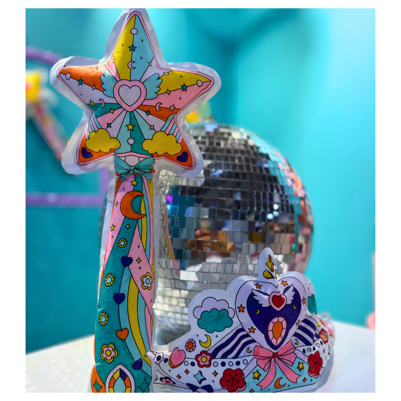 Coloriages Gonflables – 1 baguette magique lumineuse et 1 couronne