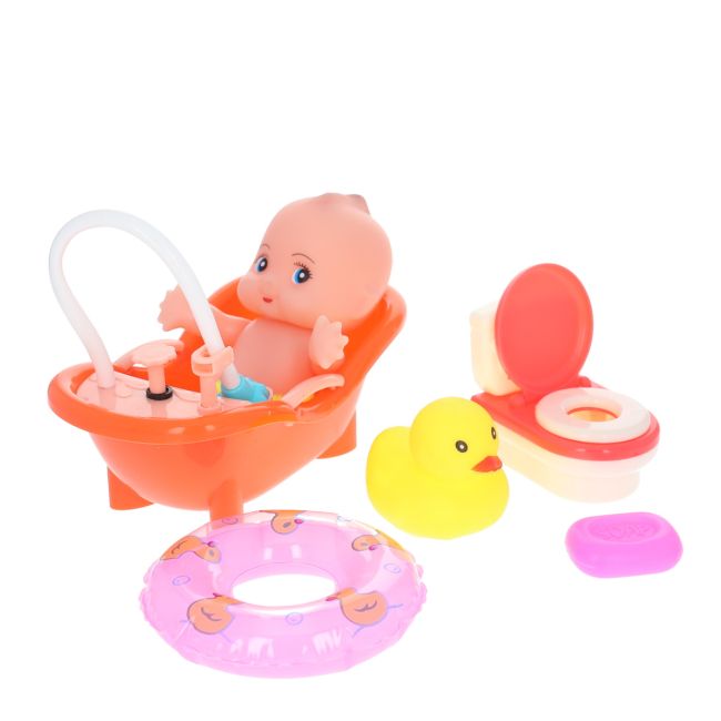 Bébé dans son bain
