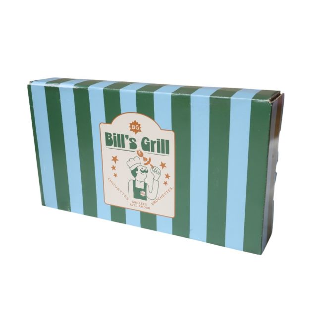 Barbecue grill en bois et ses accessoires