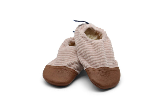 Chaussons Les Petits Velours – Rose pâle