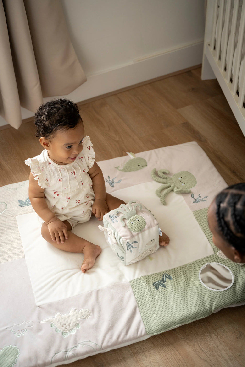 Robe Cherry cream