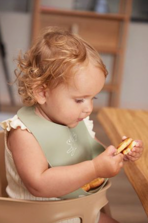 Bavoir silicone imprimé - Lièvre vert mousse