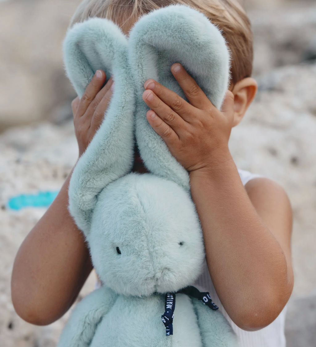 Lapin Méloé Vert Sauge 37cm– Peluche artisanale Bretagne