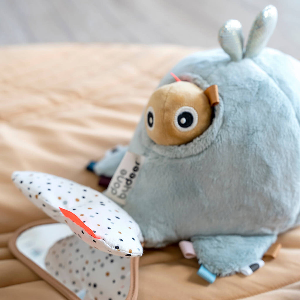 Jeu d'activité cache-cache - wally - bleu