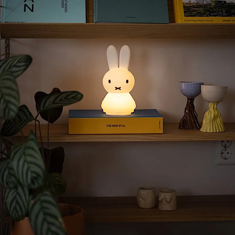 Lampe à poser Miffy Shines tactile - 22cm