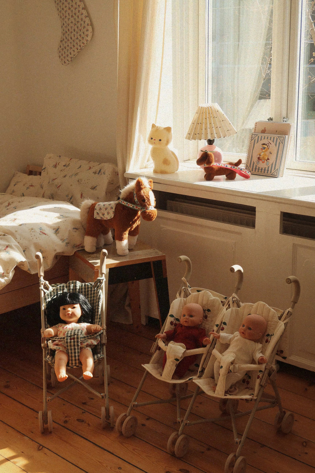 Poussette double pour poupées ma grande cerise - Konges Sløjd