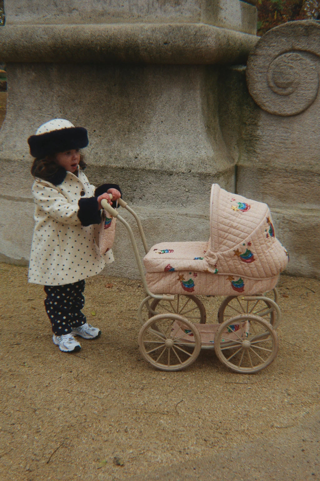 Minnie Landau pour Poupée - Rainbow star