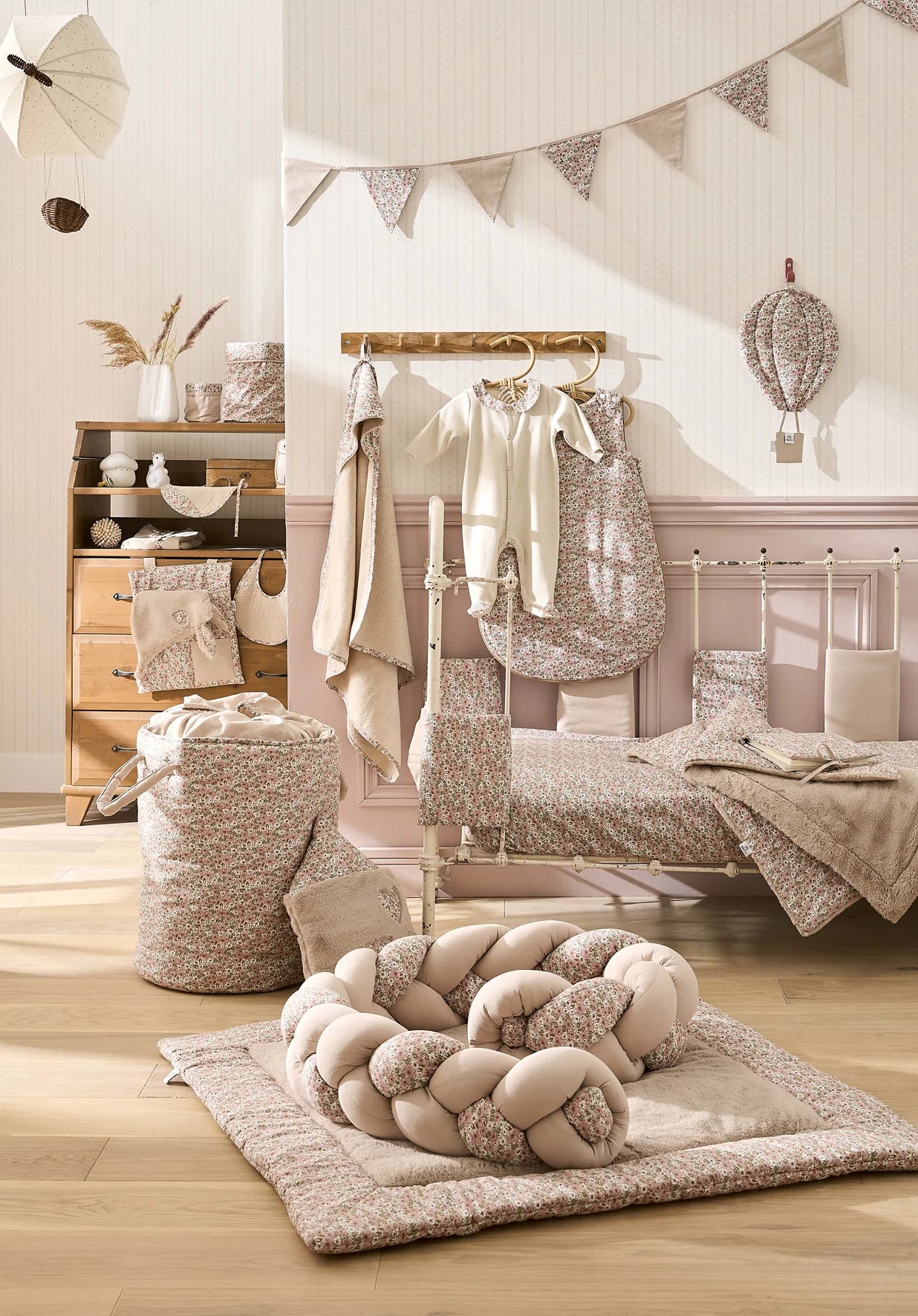 Dors-bien coton en interlock beige et col claudine liberty – Afternoon Tea