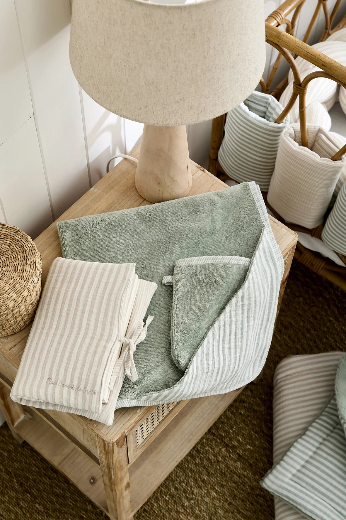 Protège-carnet de santé rayé galet - Soft Stripes - BB&Co