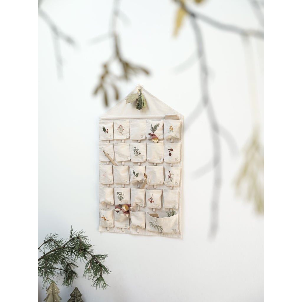 CALENDRIER DE L'AVENT MURAL - BRODERIES DE NOËL - NATUREL