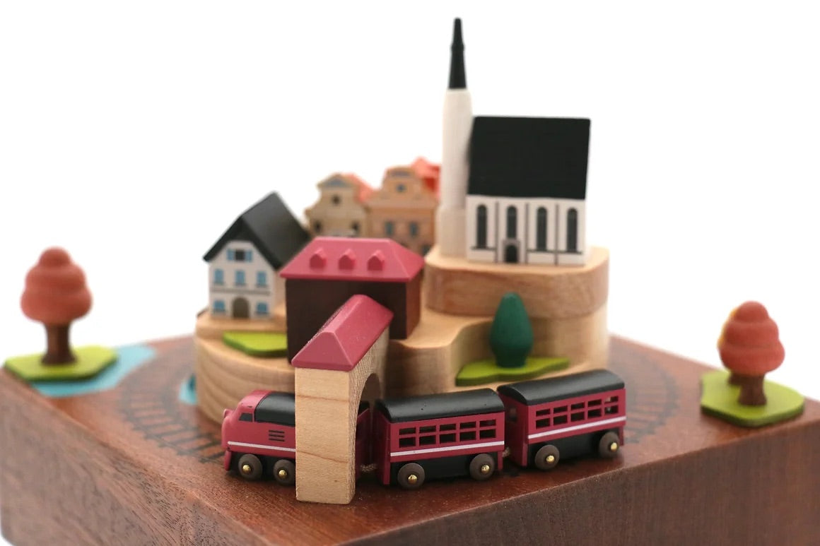 Boîte à musique Train en automne n°14