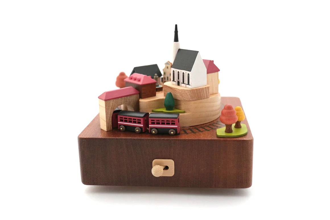 Boîte à musique Train en automne n°14