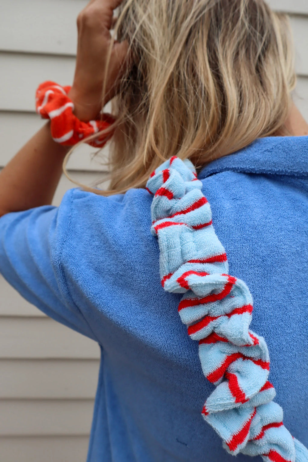 Cordon téléphone à froufrous éponge rayure bleu et rouge – Maison PoumPoum
