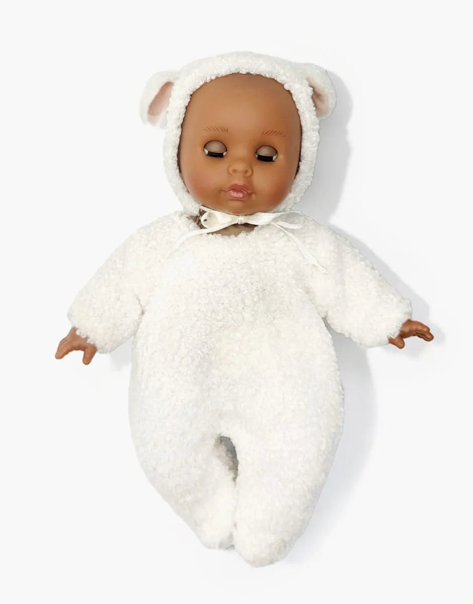 Céleste, babies 26cm aux yeux dormeurs avec son ensemble Lamb écru