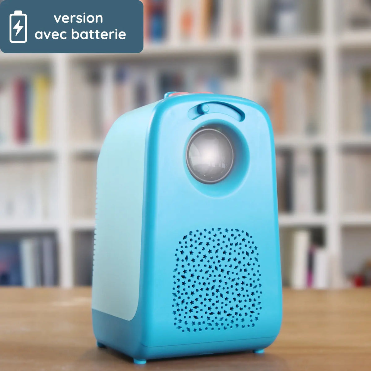 Tikino, le Vidéoprojecteur des 3-10 ans sur batterie - La Boite à Histoires qui fait voir les choses en grand