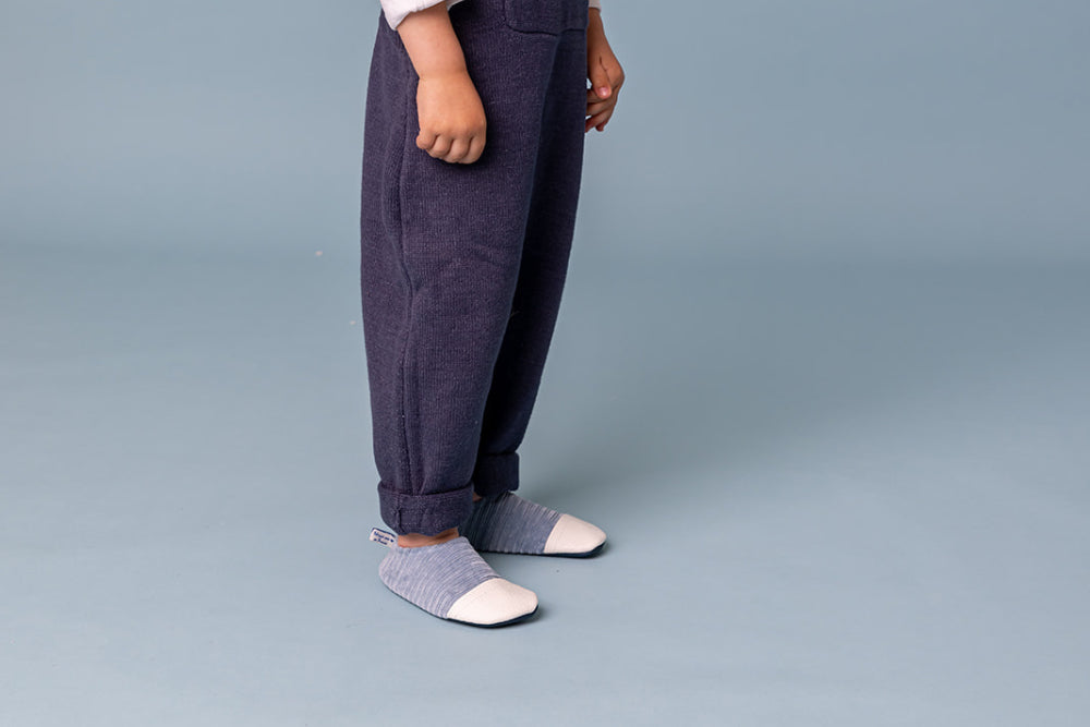 Chaussons Les Petits Velours – Bleu ciel
