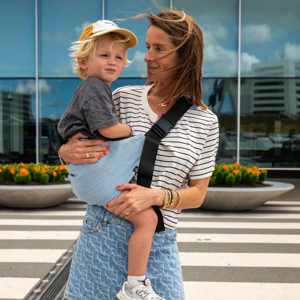 Porte-bébé à rayures en denim clair