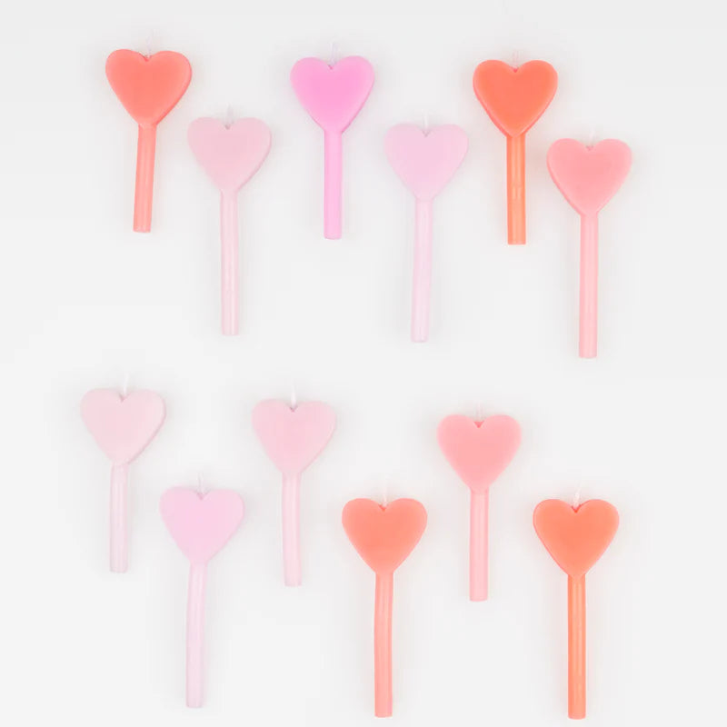 Assortiment de 12 bougies cœurs roses - MERI MERI
