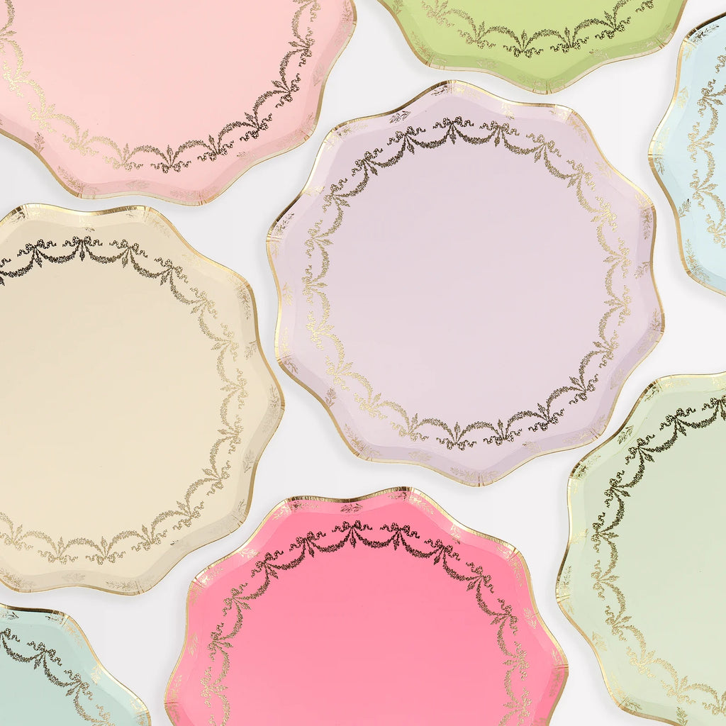 Assiettes Meri meri x Ladurée