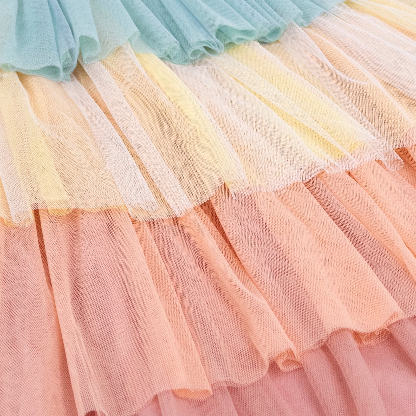 Robe de princesse à volants arc-en-ciel