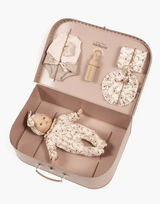 Ma Valise d’antan “Kit de Naissance” fille Janelle - Babies au choix