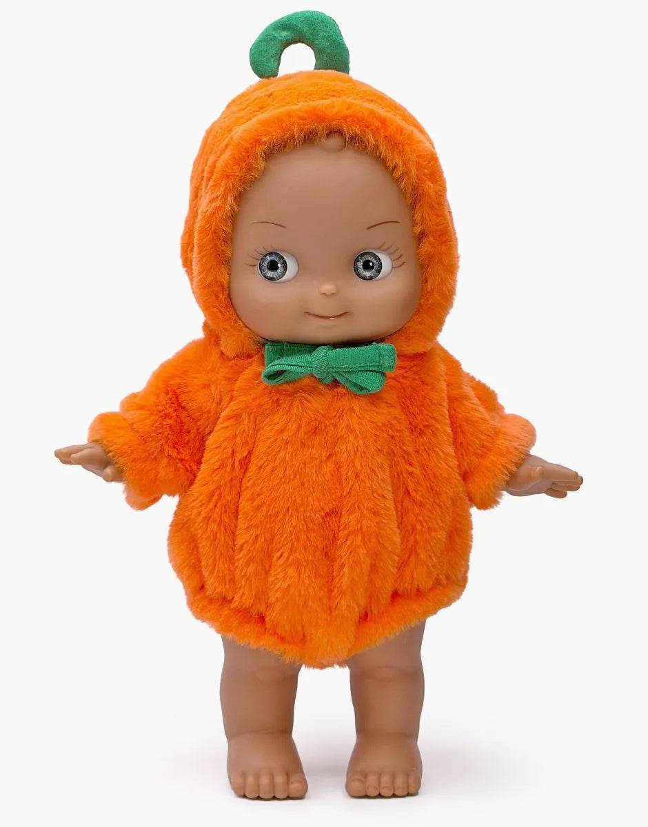Panchas Maïa en fête et sa tenue d’Halloween citrouille