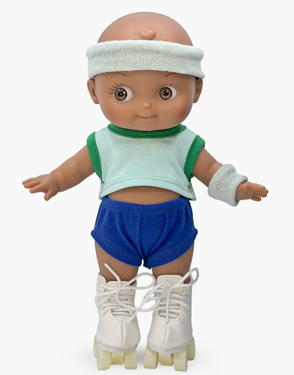 Noah au sport et son ensemble roller bleu menthe