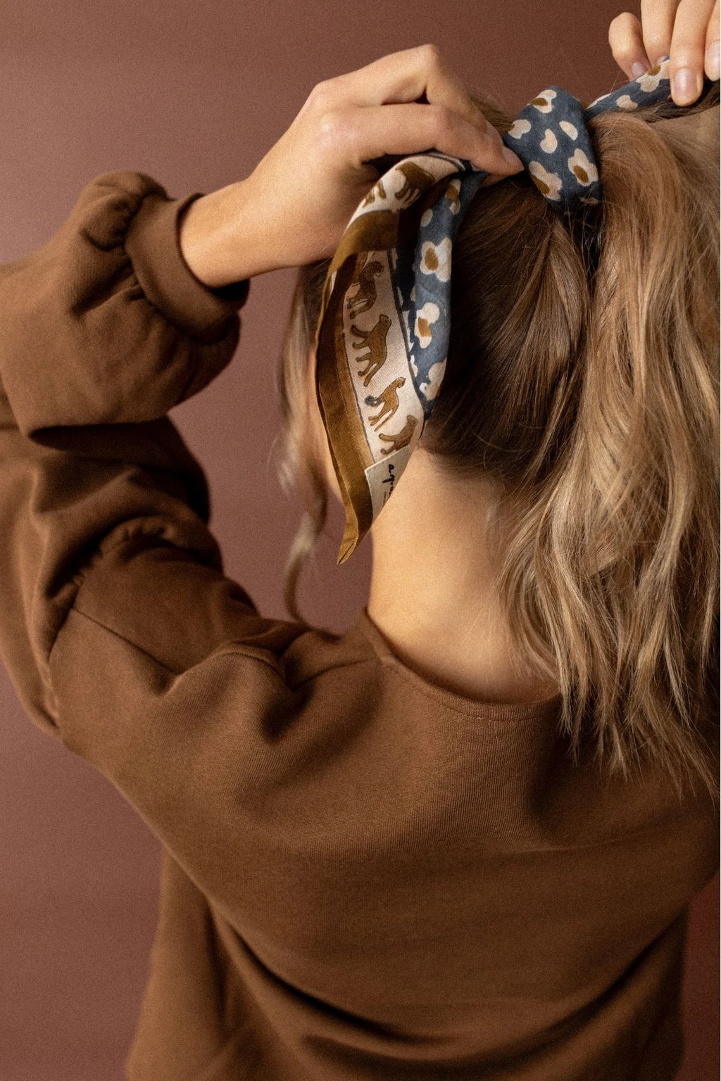 Small Foulard en coton Dupitta - LÉOPARD MÉTÉORITE