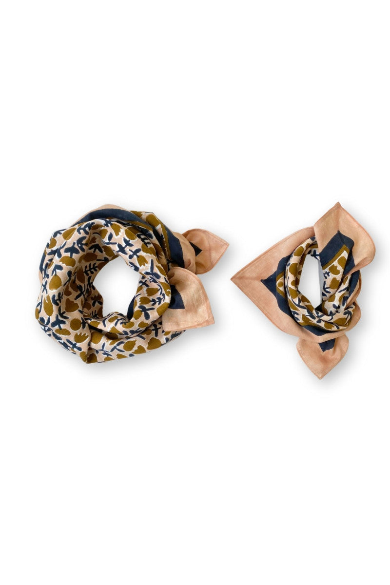 Small Foulard Manika "Tulipe" Macadamia