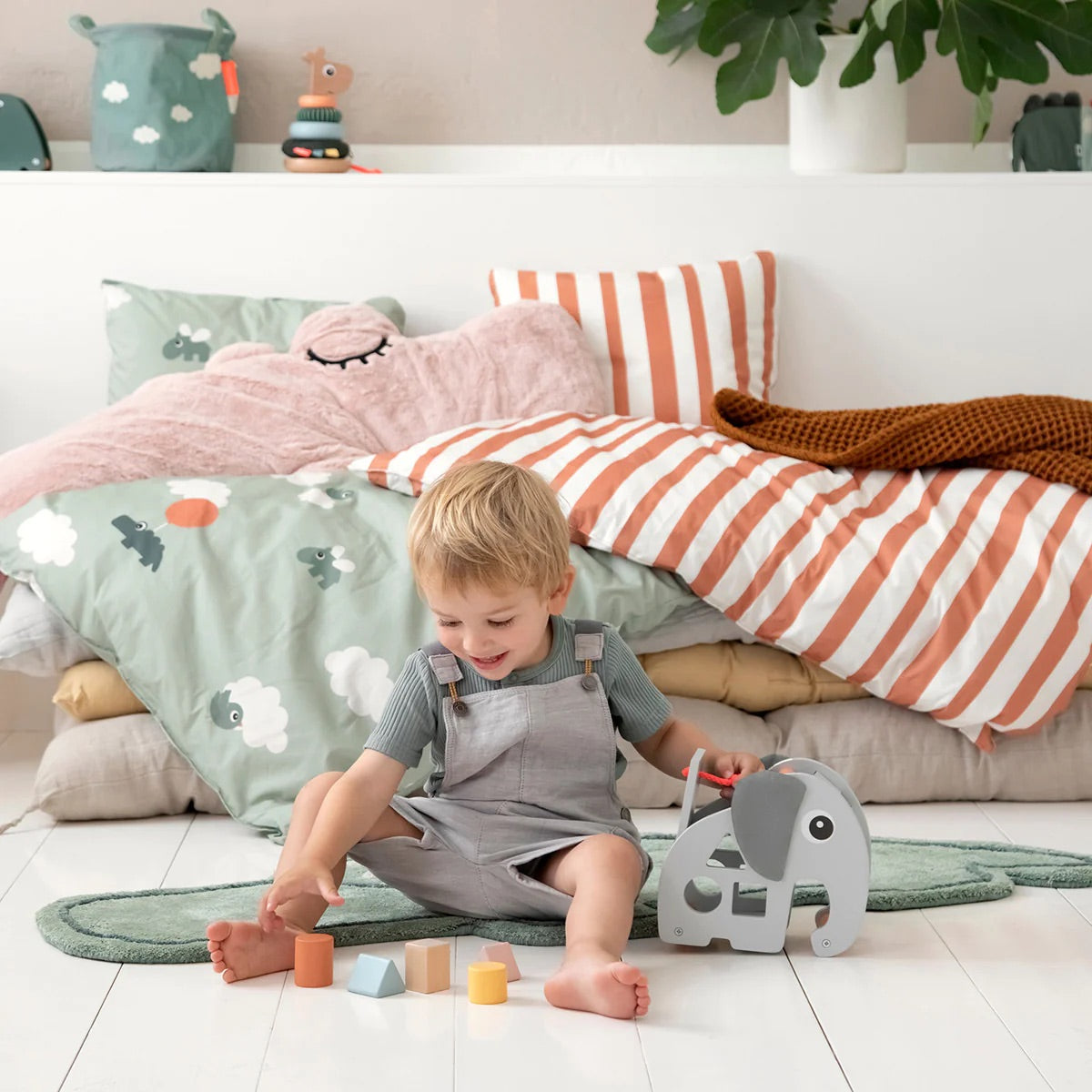 Boite à formes - éléphant - gris