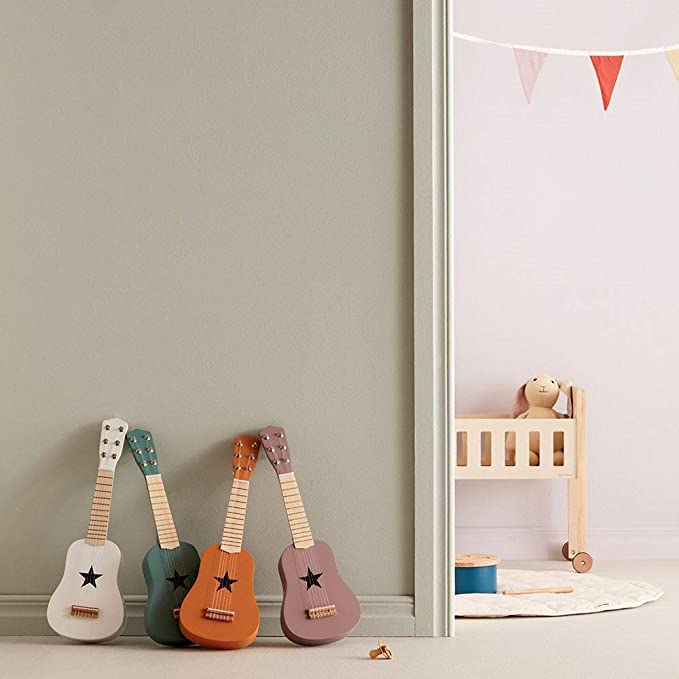 Guitare en bois kid's concept