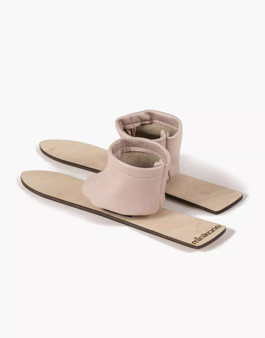 Paire de skis nude