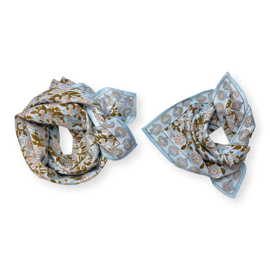 Small Foulard Manika "Soleil" bleu ciel